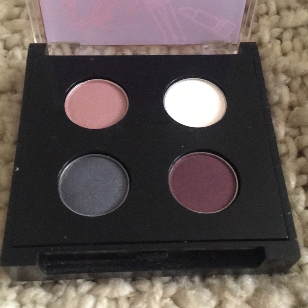 Giorgio Armani eyeshadow